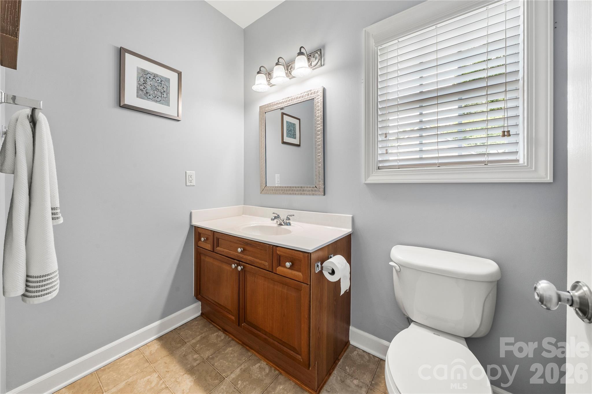 15812 Glen Miro Drive Property Photo 27