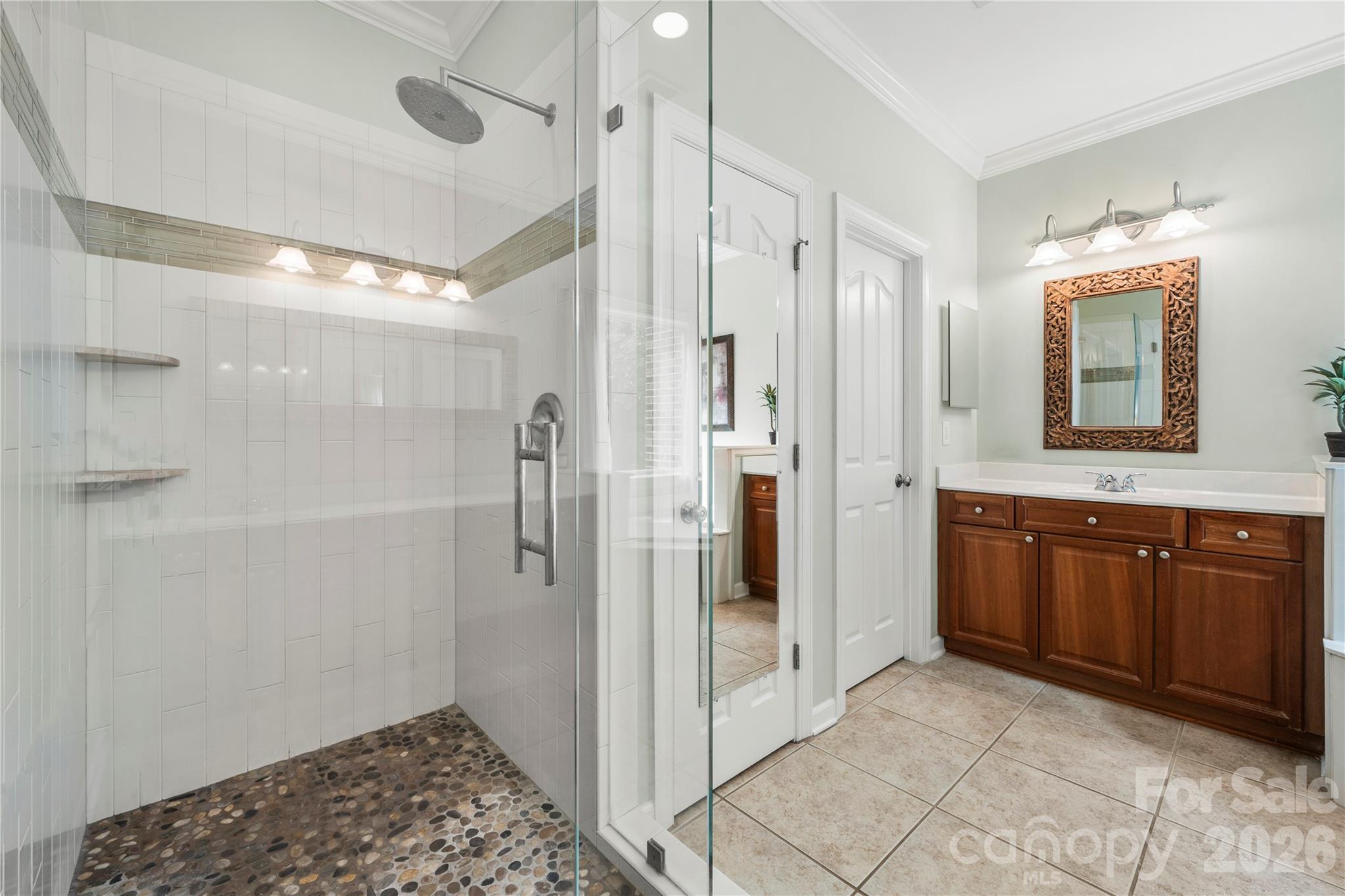 15812 Glen Miro Drive Property Photo 33