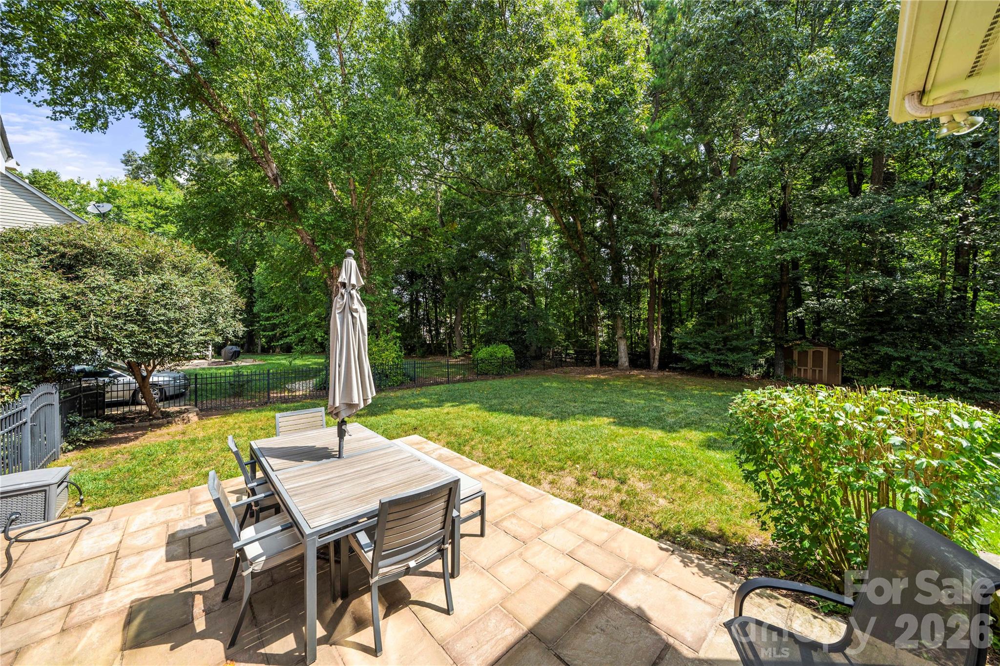 15812 Glen Miro Drive Property Photo 36