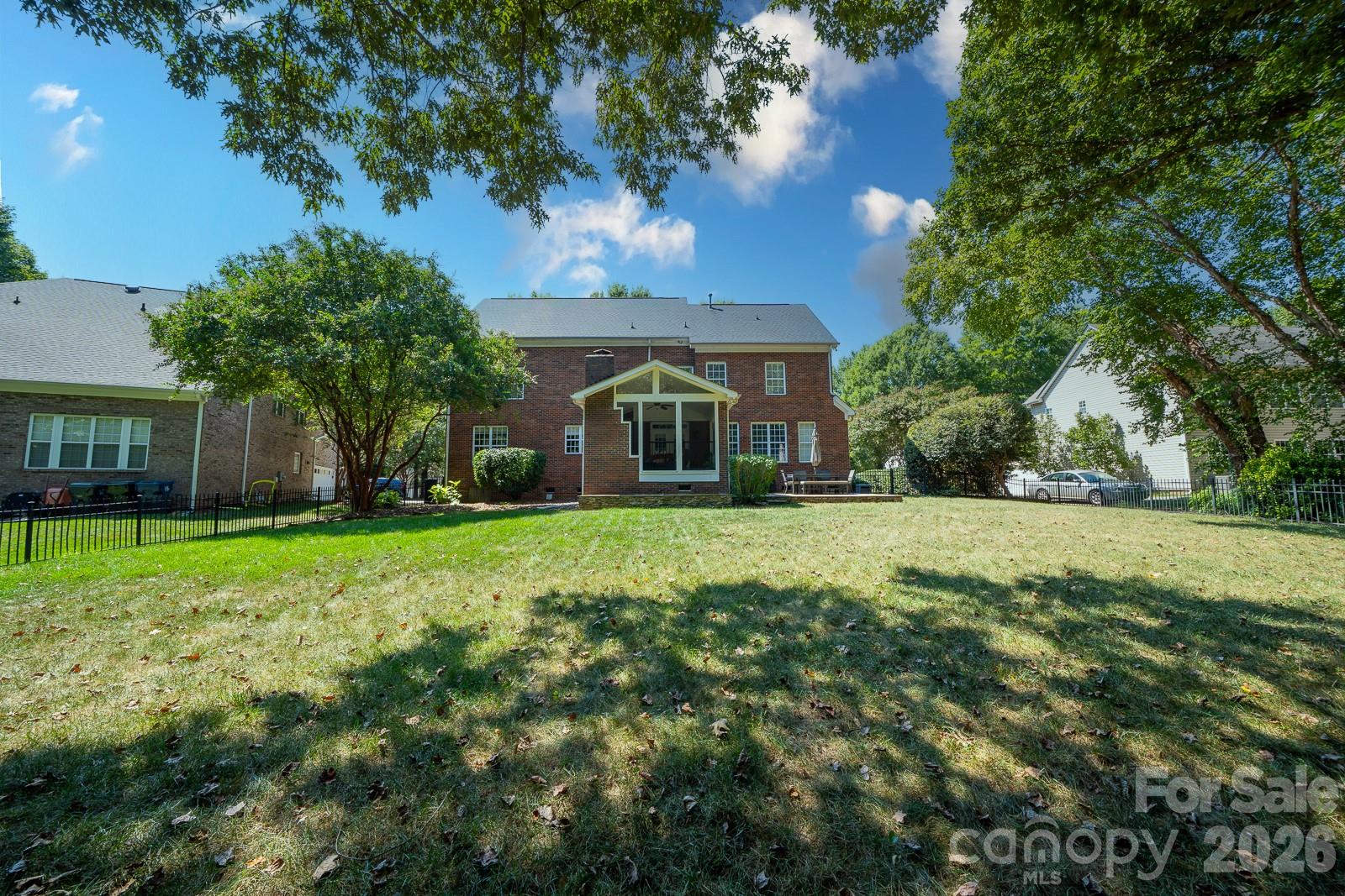 15812 Glen Miro Drive Property Photo 40