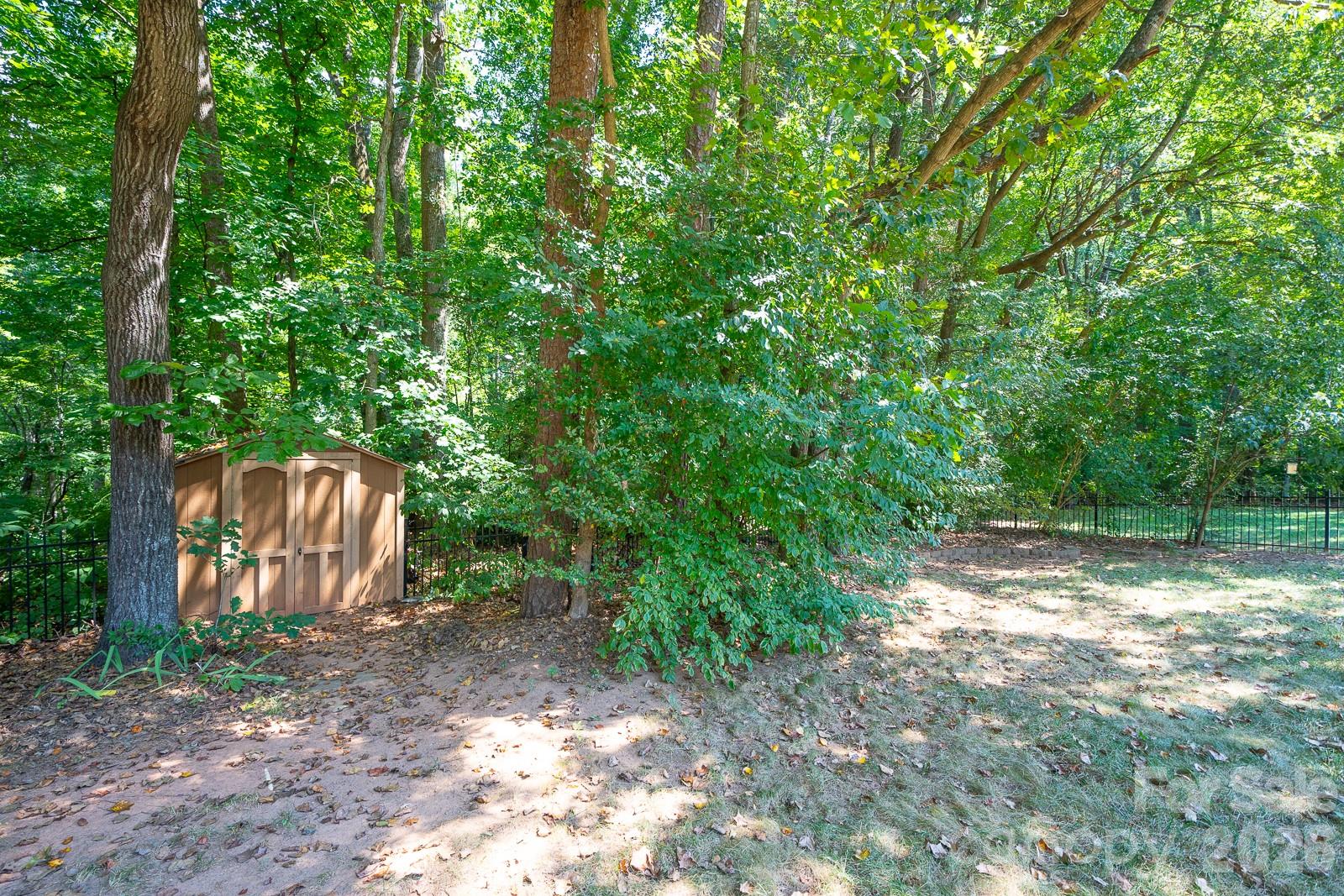 15812 Glen Miro Drive Property Photo 41