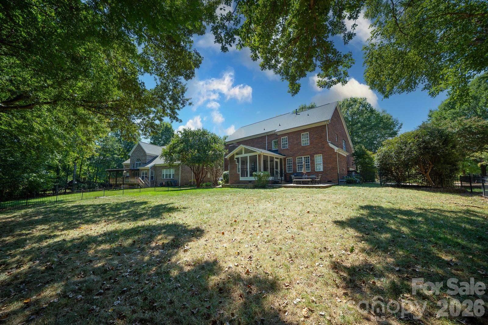 15812 Glen Miro Drive Property Photo 42