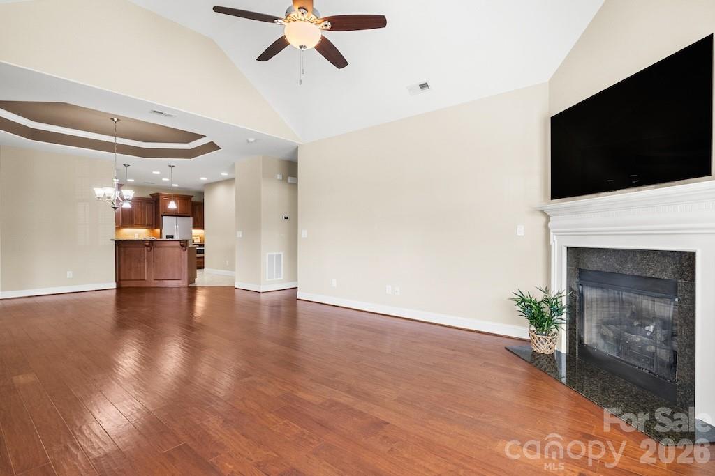 8379 Glacier Drive Property Photo 5
