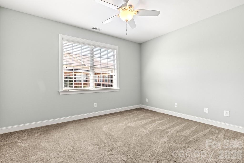 8379 Glacier Drive Property Photo 11