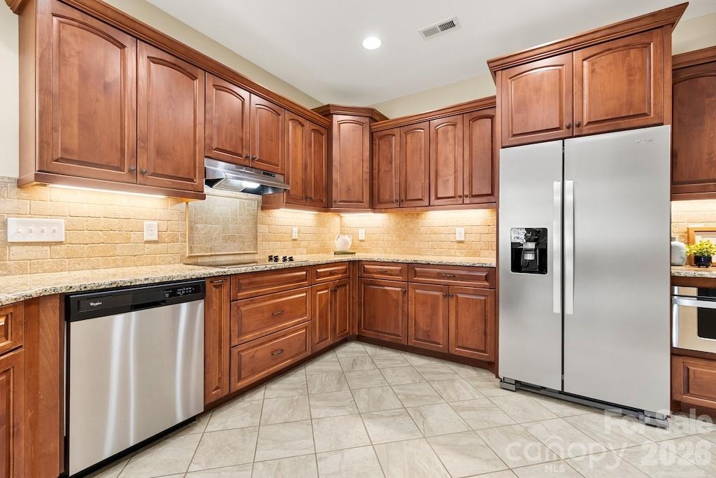 8379 Glacier Drive Property Photo 20
