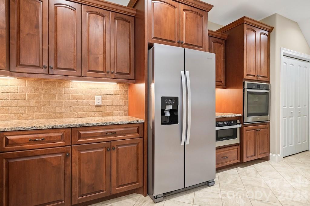 8379 Glacier Drive Property Photo 21