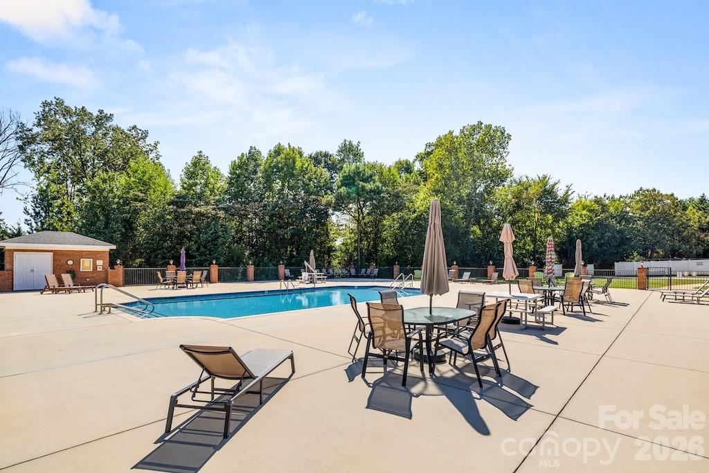 8379 Glacier Drive Property Photo 36