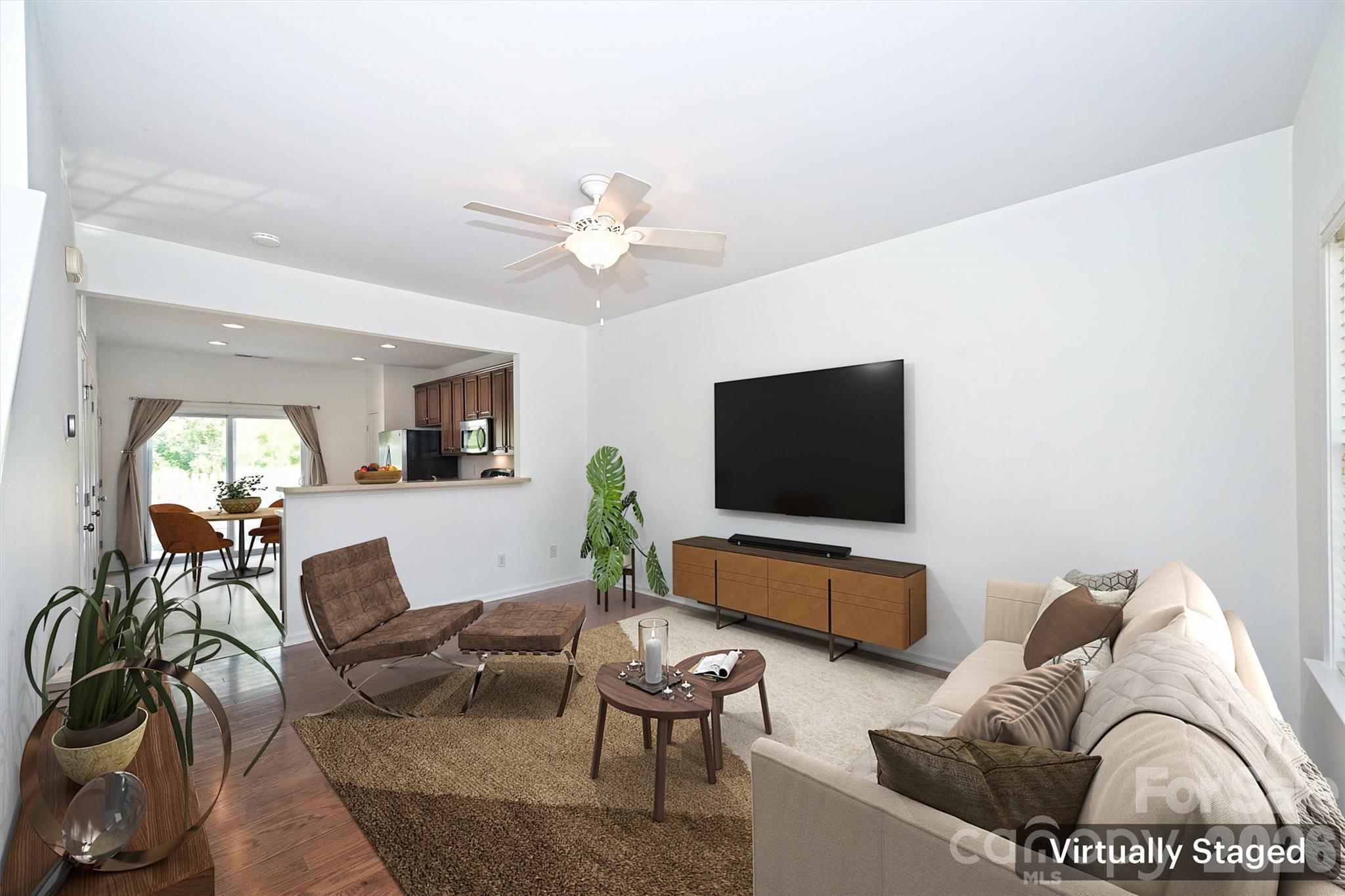10612 Stoneacre Court Property Photo 4