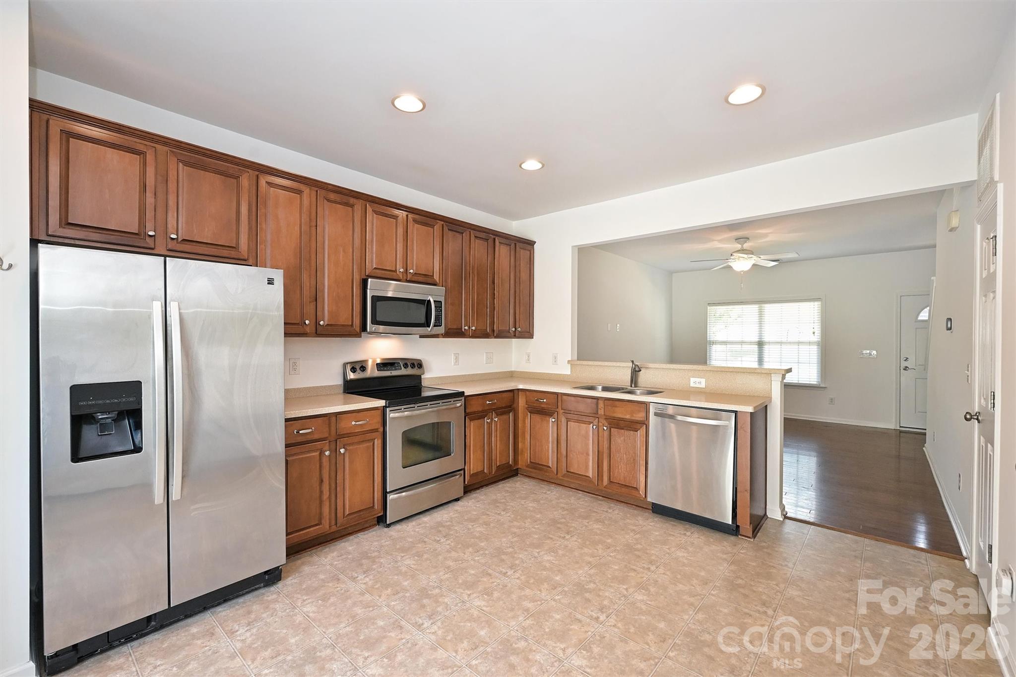 10612 Stoneacre Court Property Photo 16