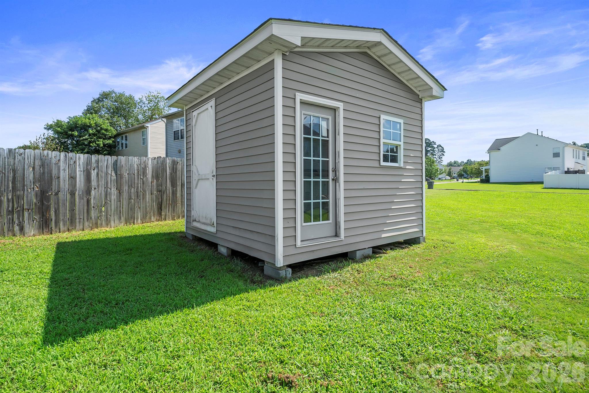 2015 Mallard Pointe Drive Property Photo 3
