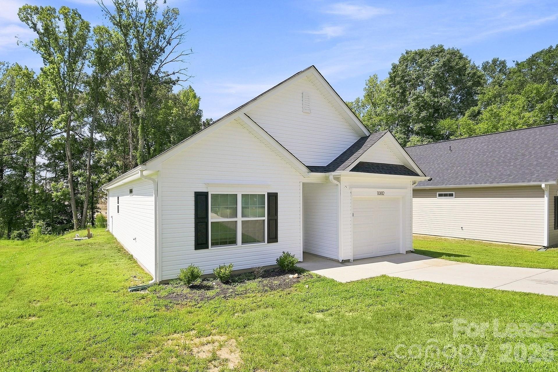 10812 Mount Holly Road Property Photo 2