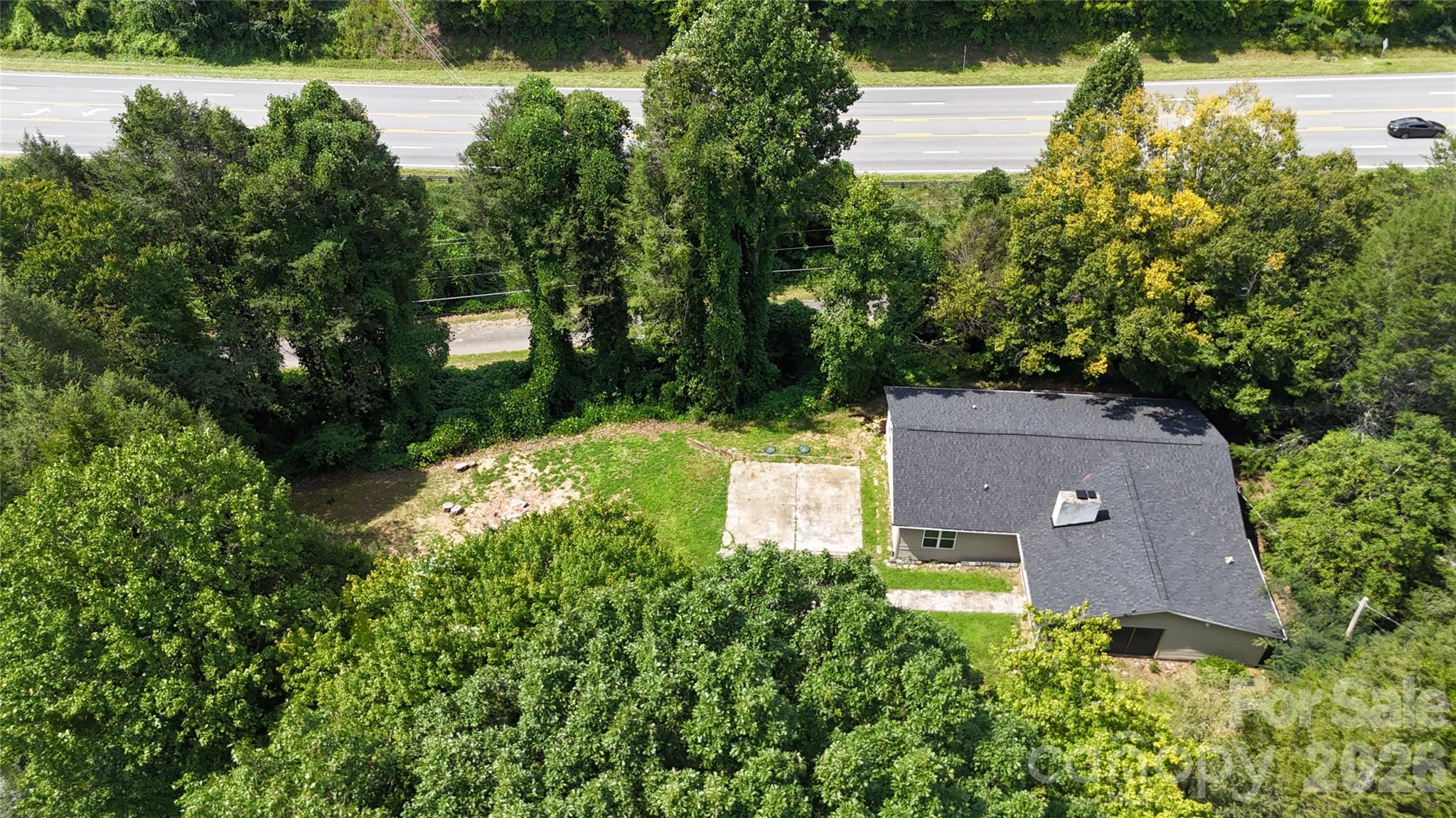182 Us 221 Business Extension 3 Property Photo 3