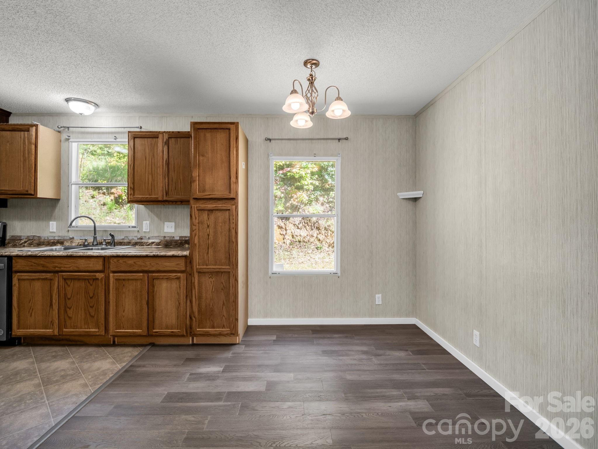 557 Sutton Mountain Ridge Property Photo 8