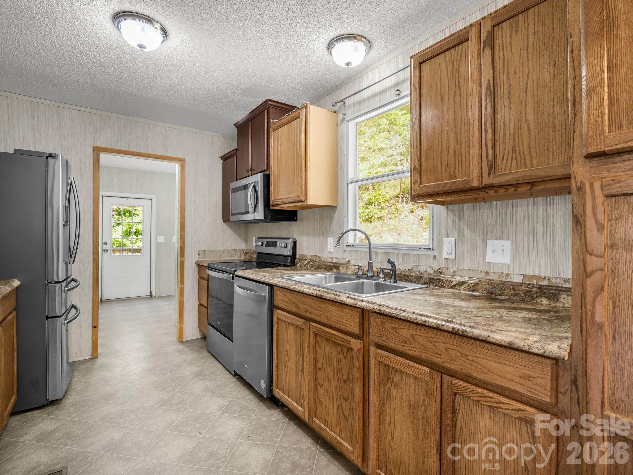 557 Sutton Mountain Ridge Property Photo 11