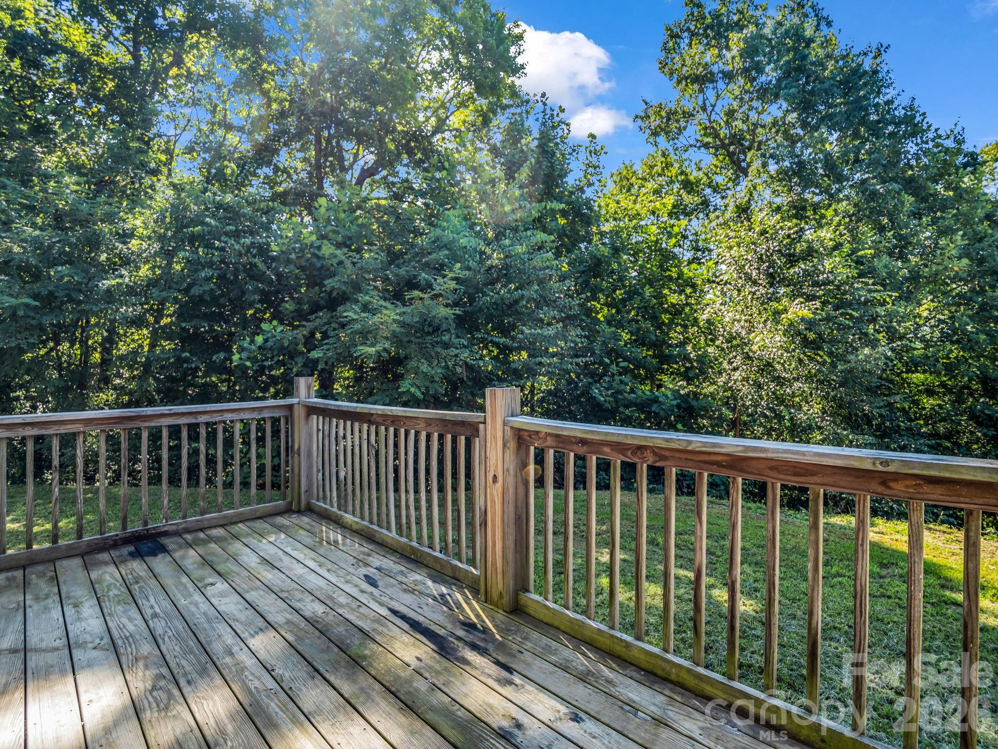 557 Sutton Mountain Ridge Property Photo 25