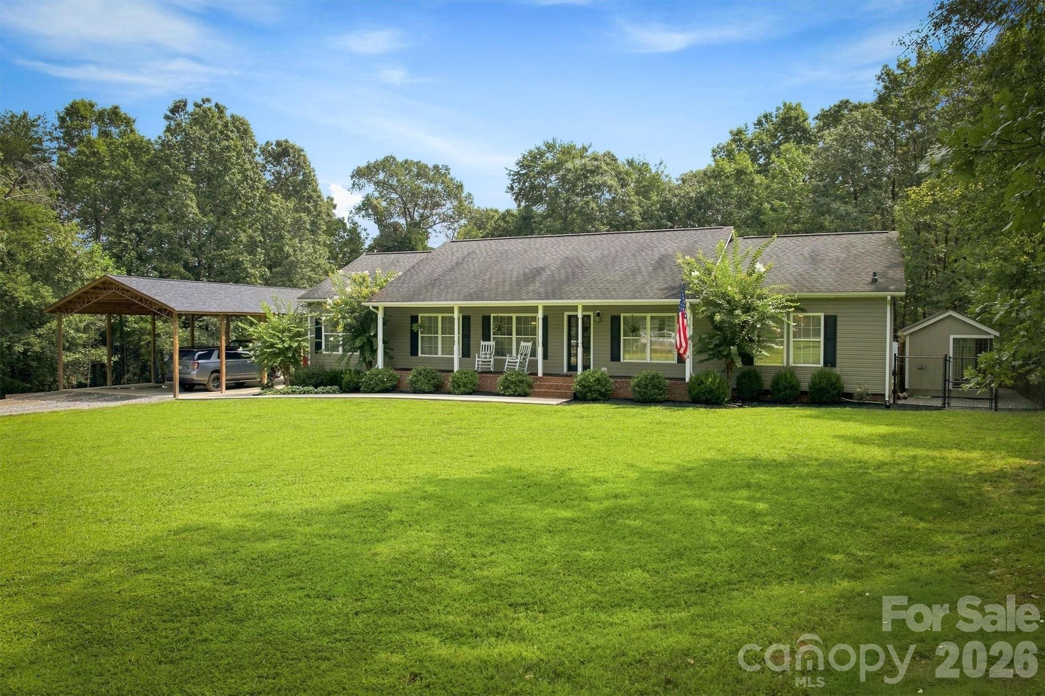 349 N Woodleaf Road Property Photo 4