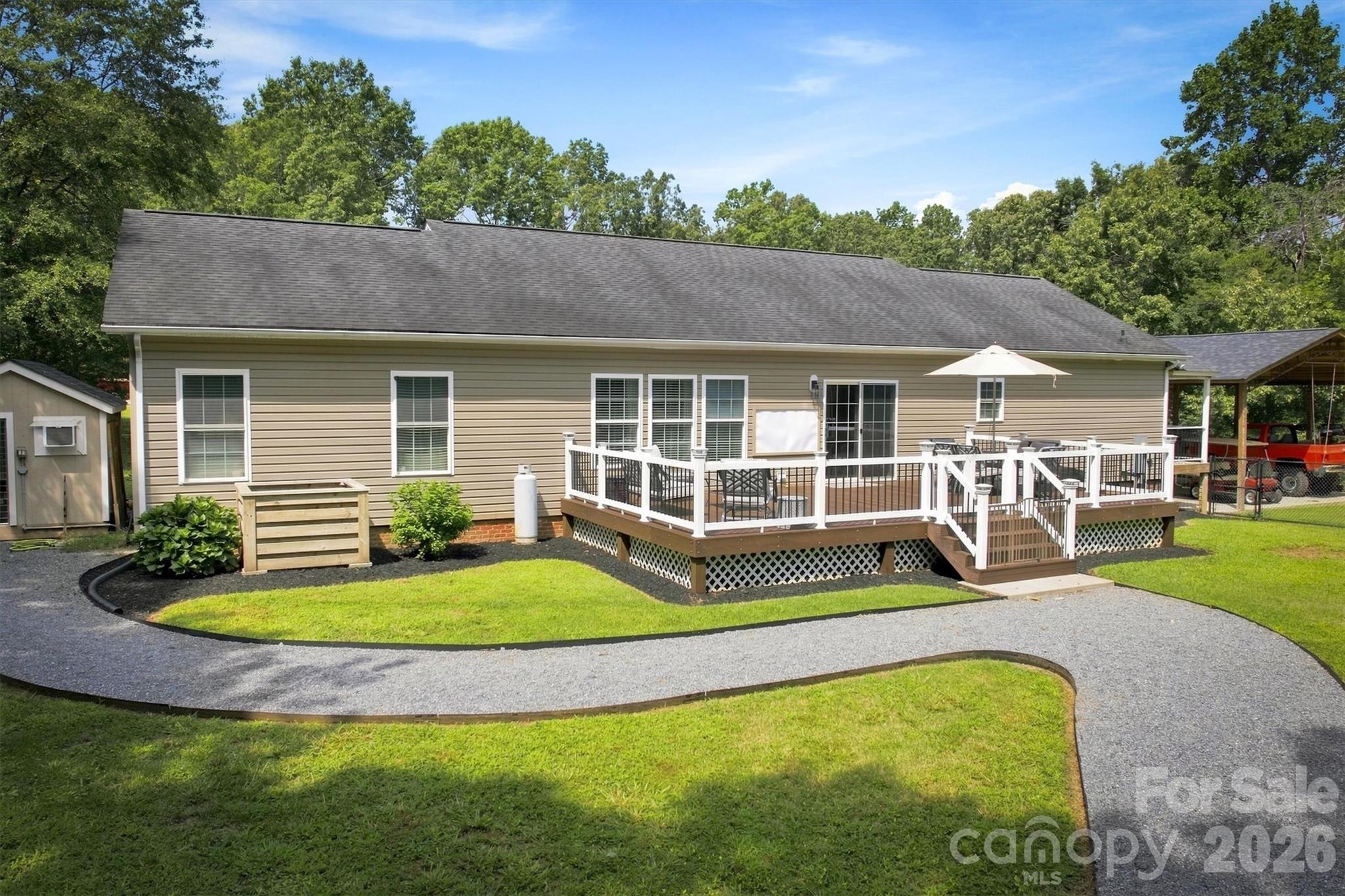 349 N Woodleaf Road Property Photo 5