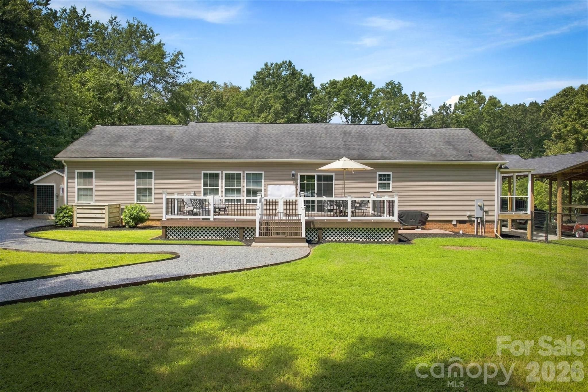 349 N Woodleaf Road Property Photo 6