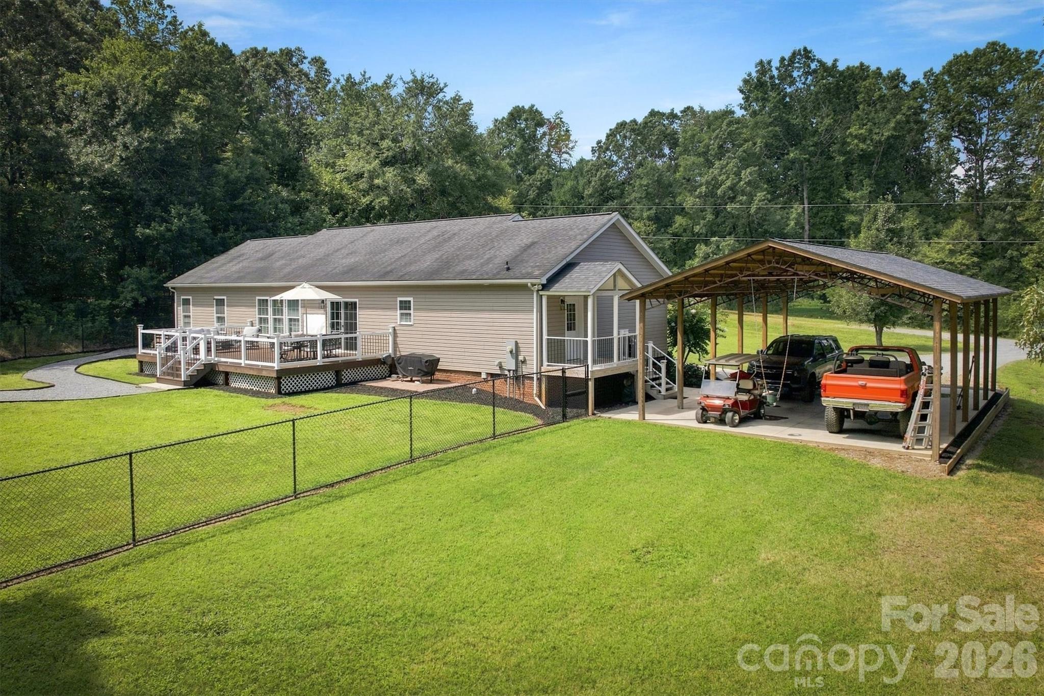 349 N Woodleaf Road Property Photo 7
