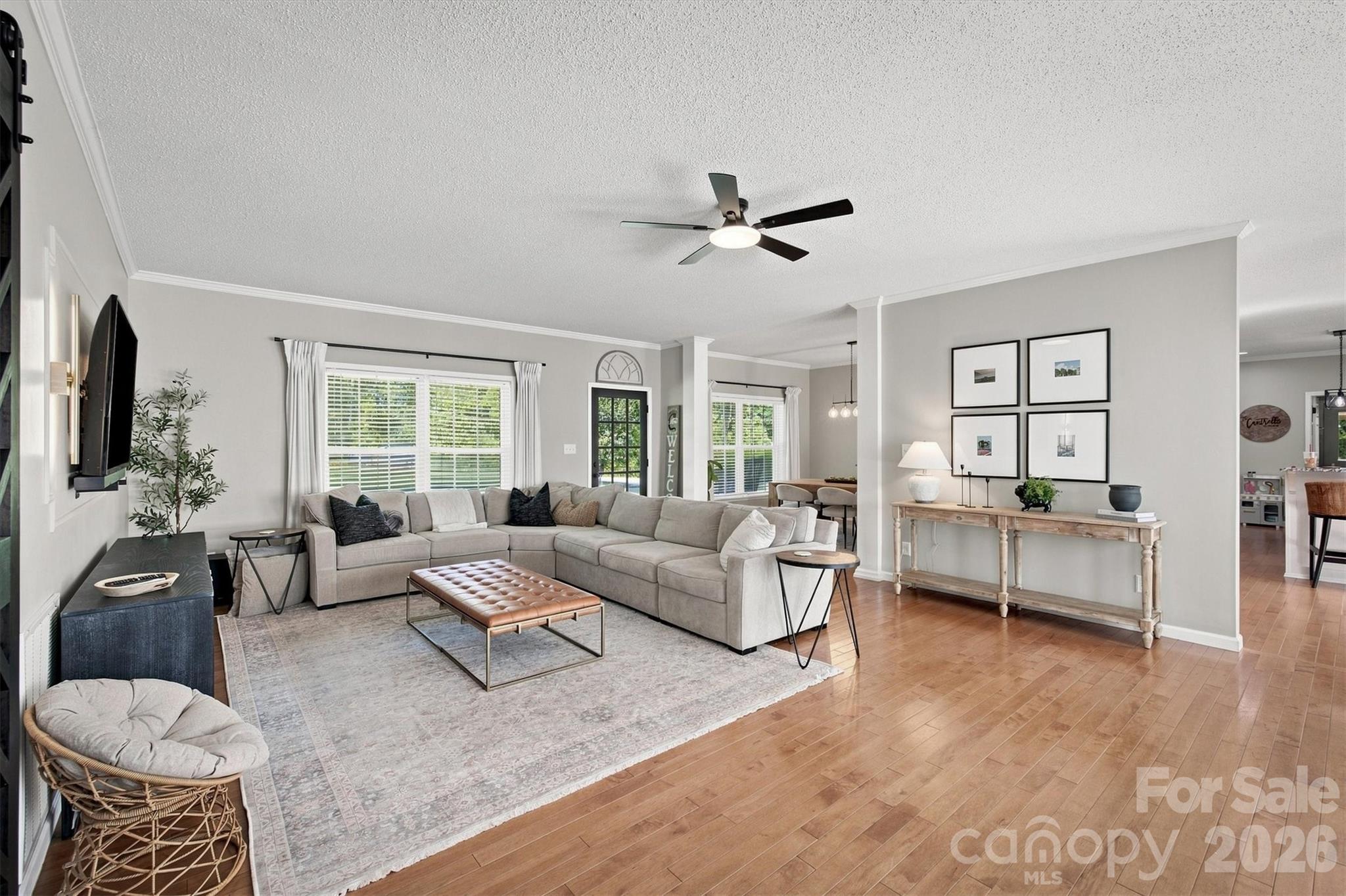 349 N Woodleaf Road Property Photo 23