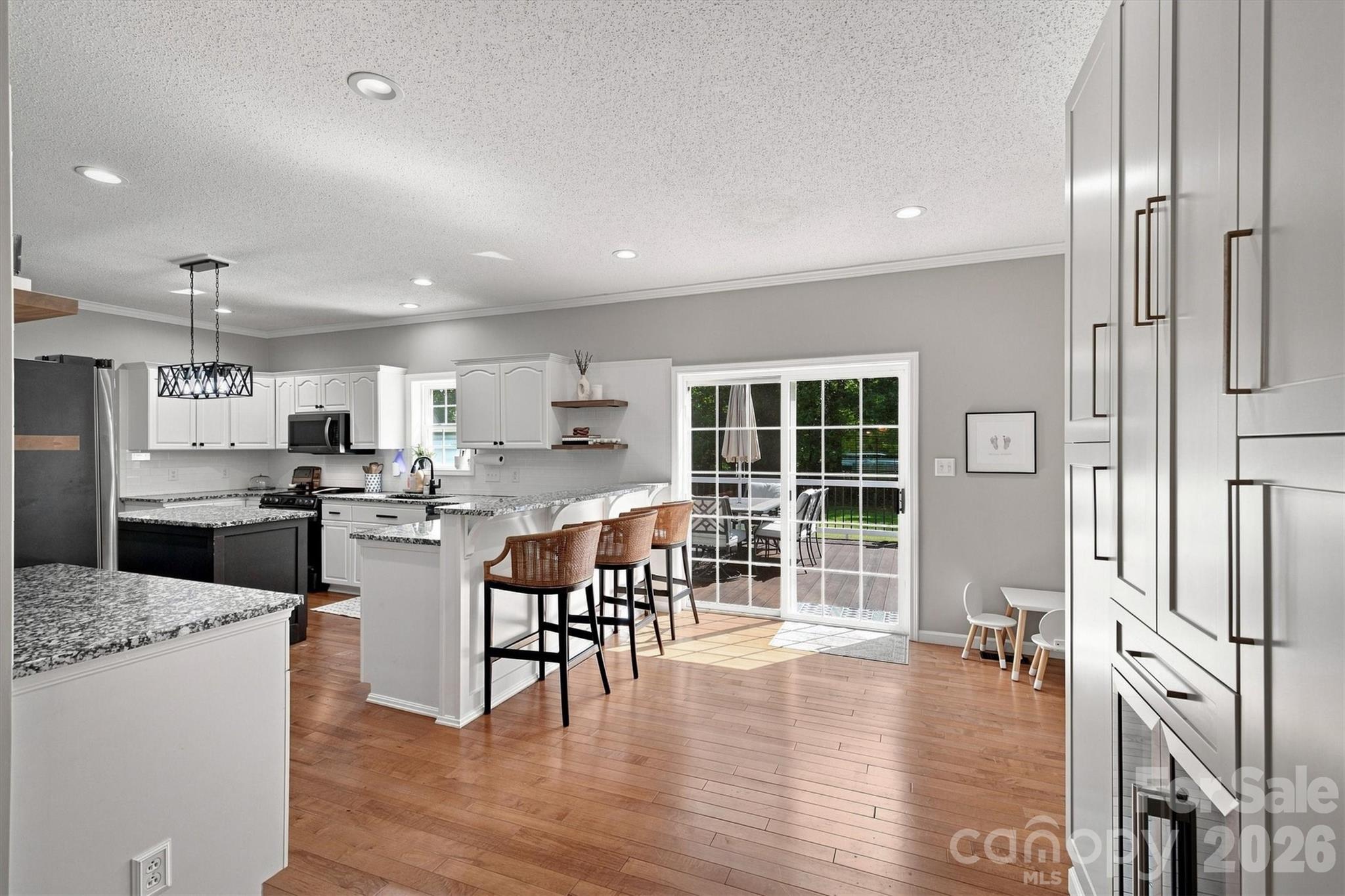 349 N Woodleaf Road Property Photo 31