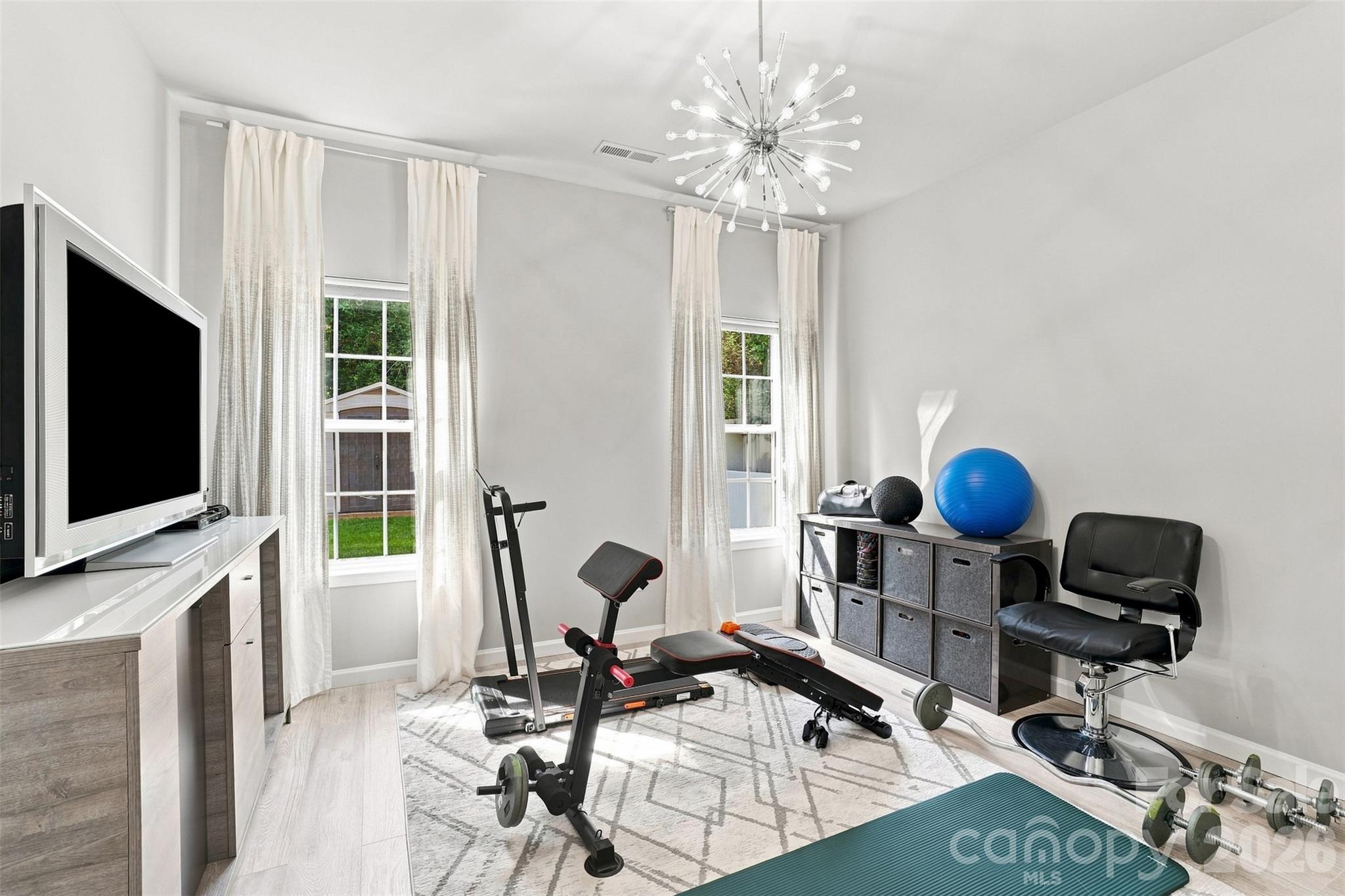 5909 Parkstone Drive Property Photo 17