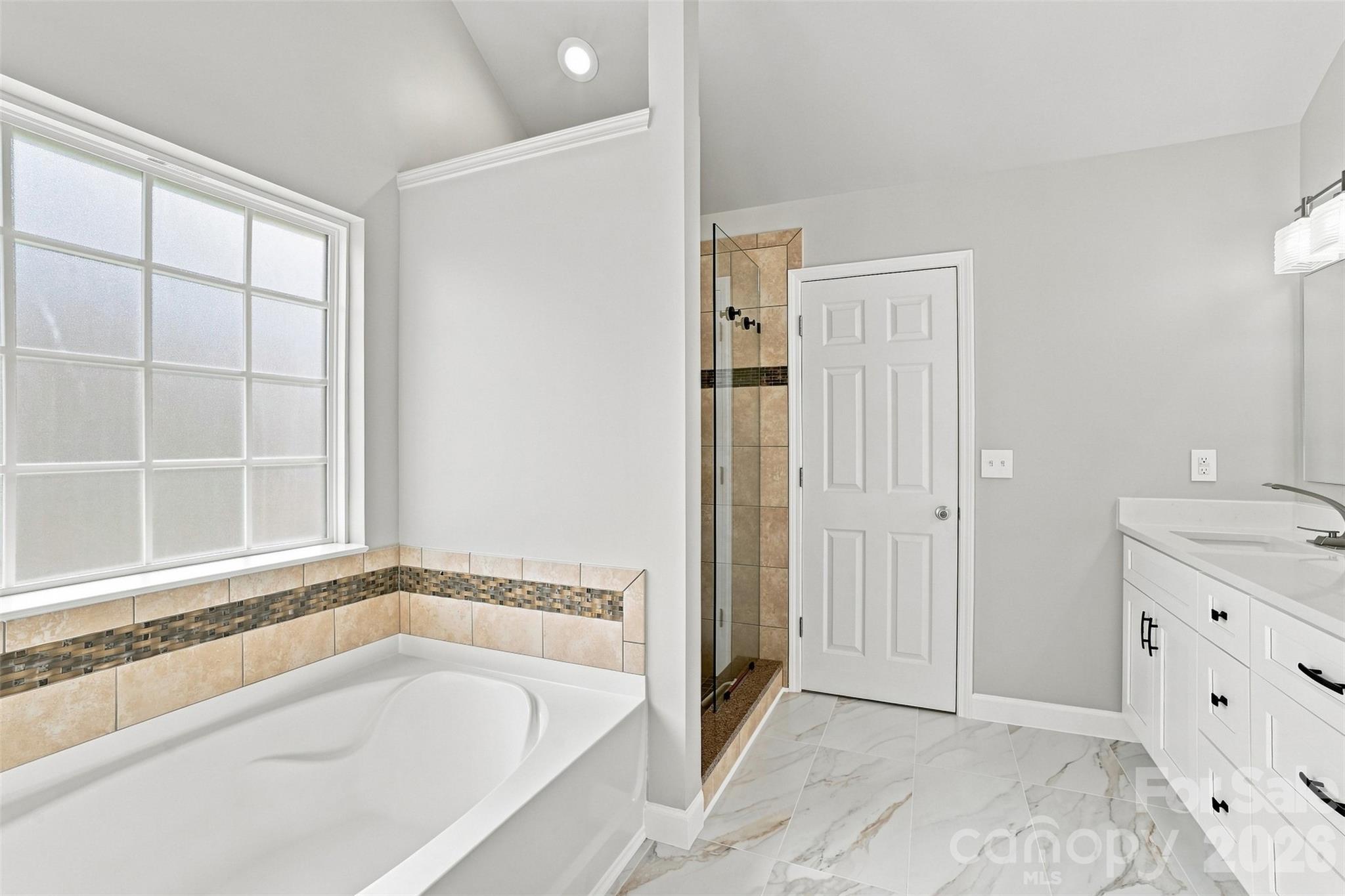 5909 Parkstone Drive Property Photo 22