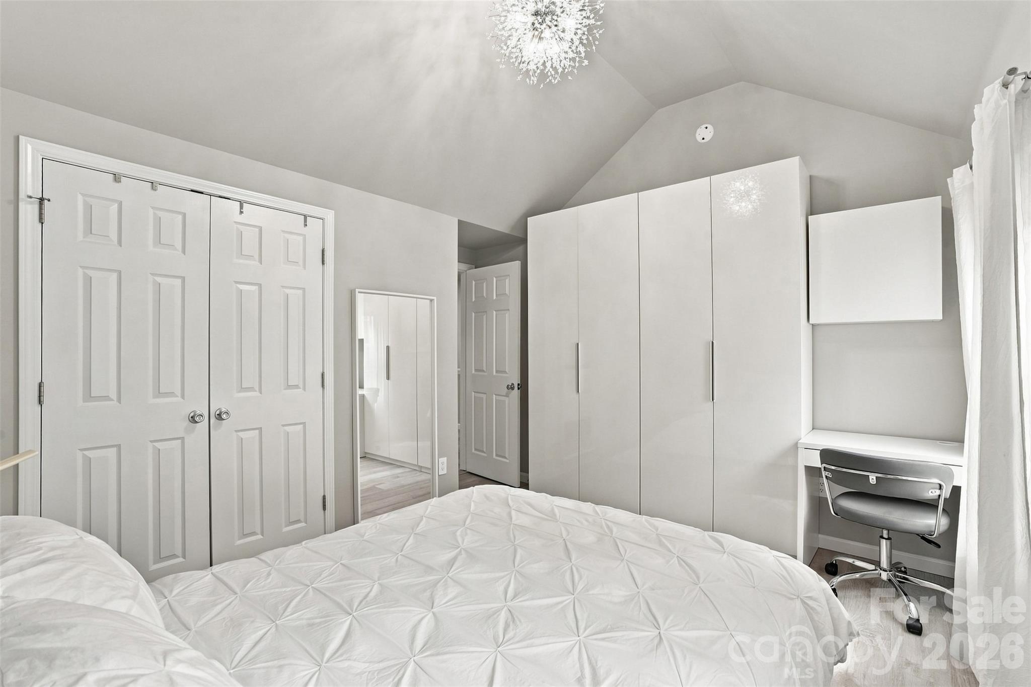 5909 Parkstone Drive Property Photo 28