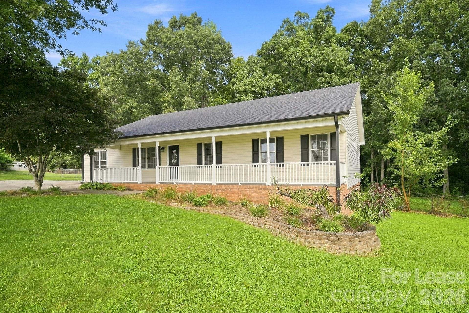 209 Pilots Ridge Drive Property Photo 2