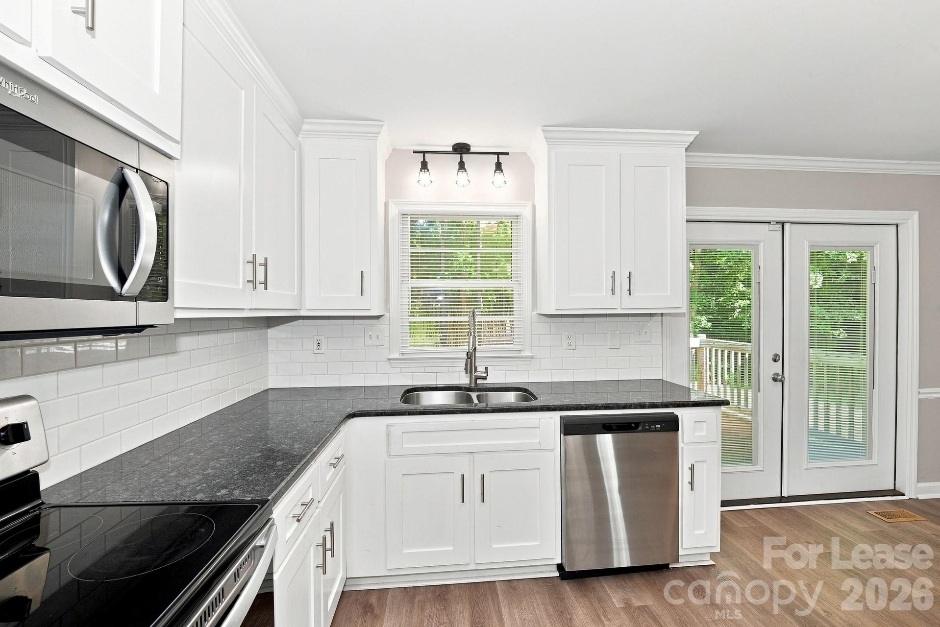 209 Pilots Ridge Drive Property Photo 4