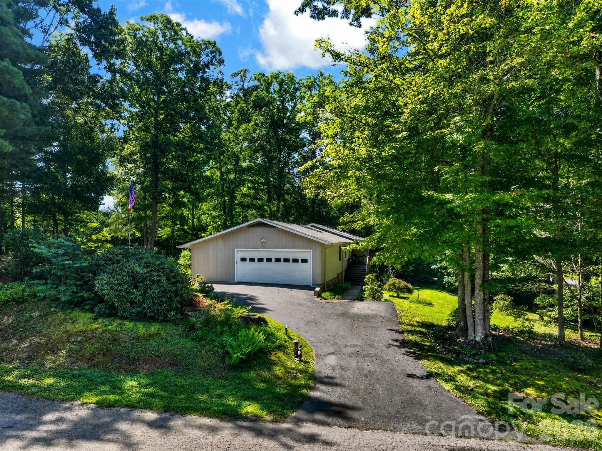 42 Timothy Lane Property Photo 4
