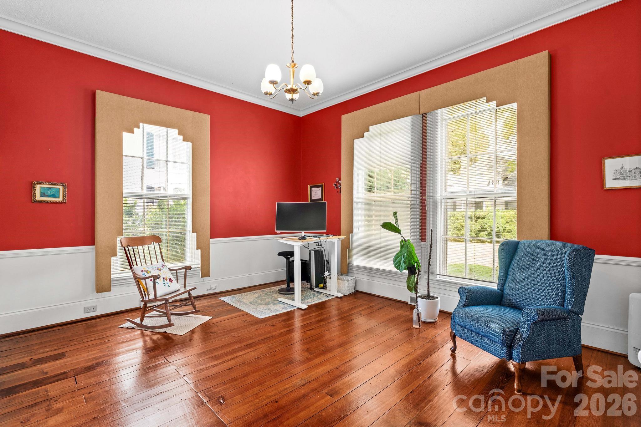321 W Bank Street Property Photo 6