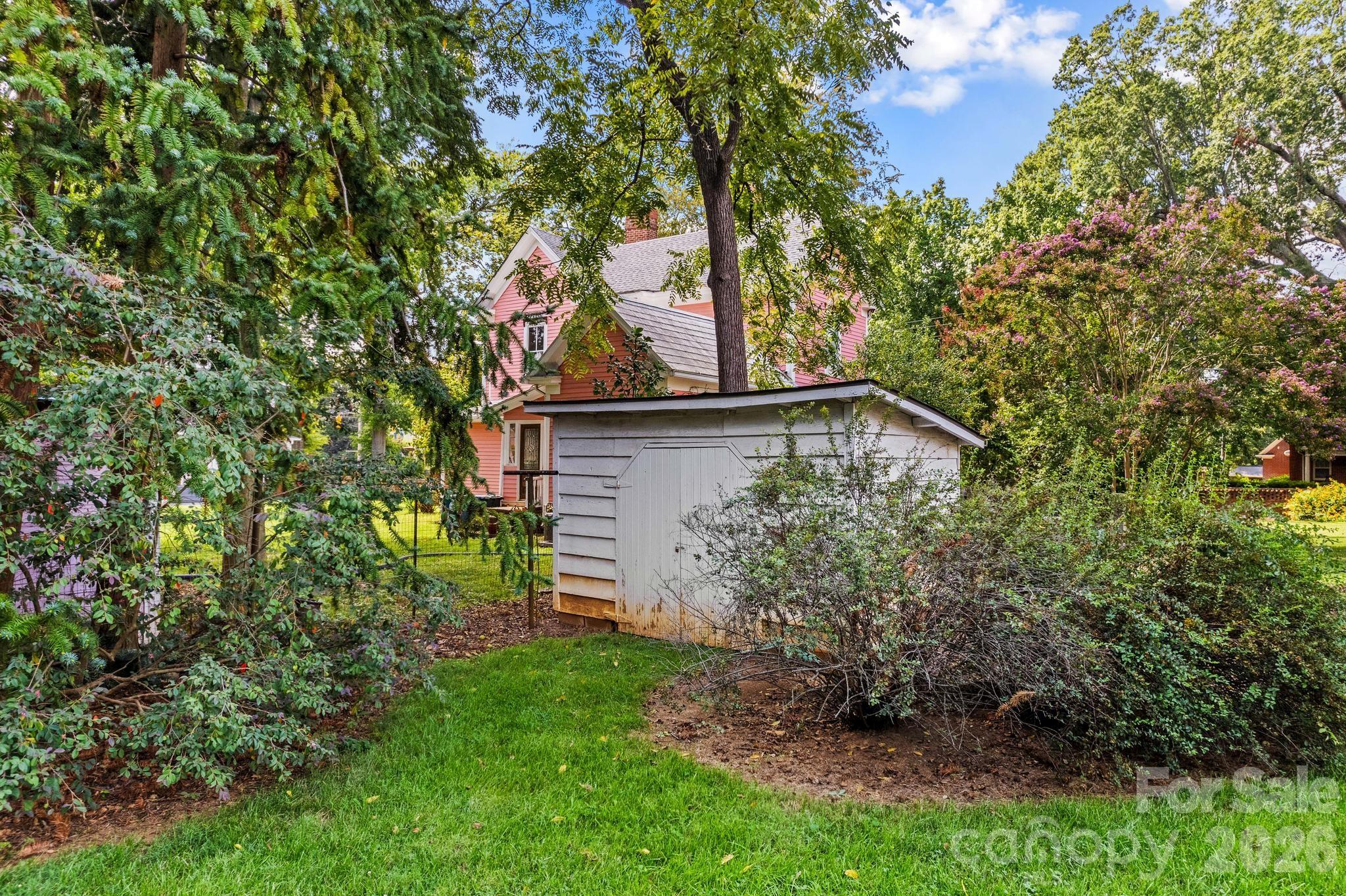 321 W Bank Street Property Photo 43