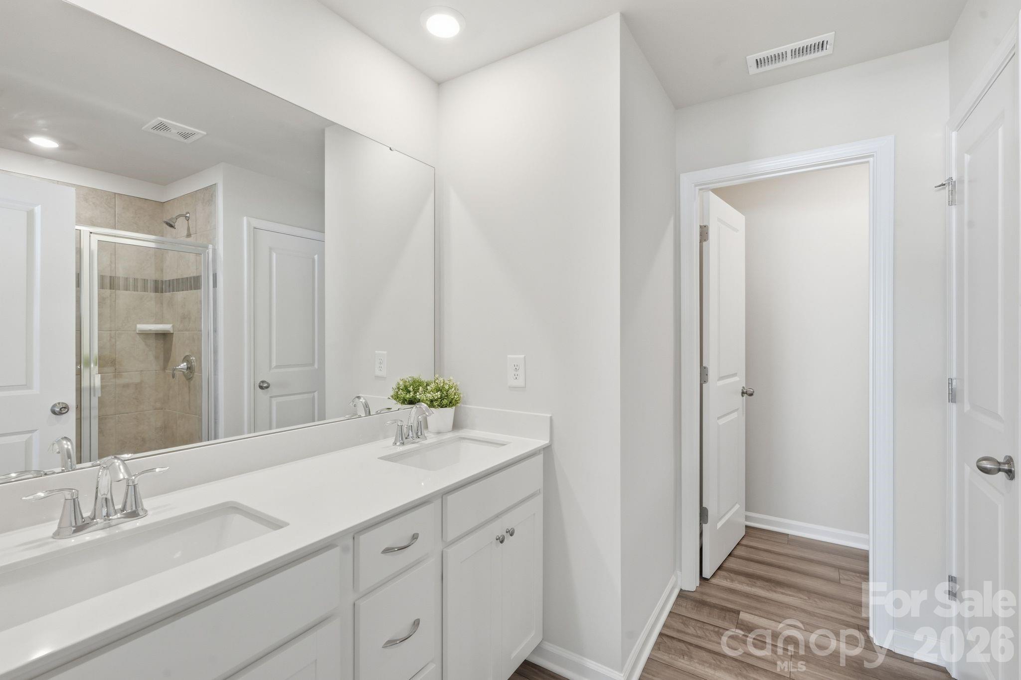 9709 Inkberry Drive Property Photo 13