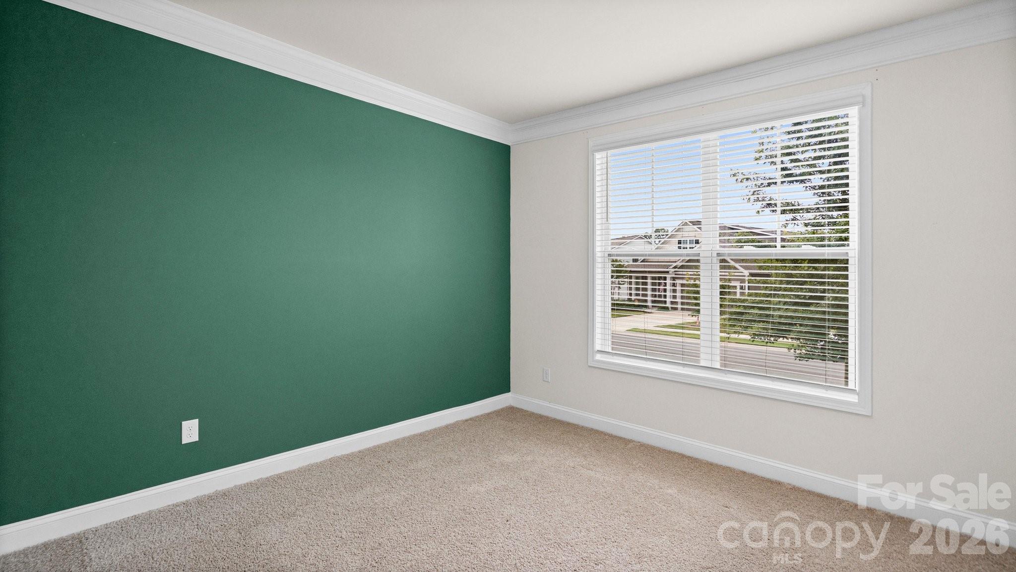 1615 Sweetmoss Loop Property Photo 4