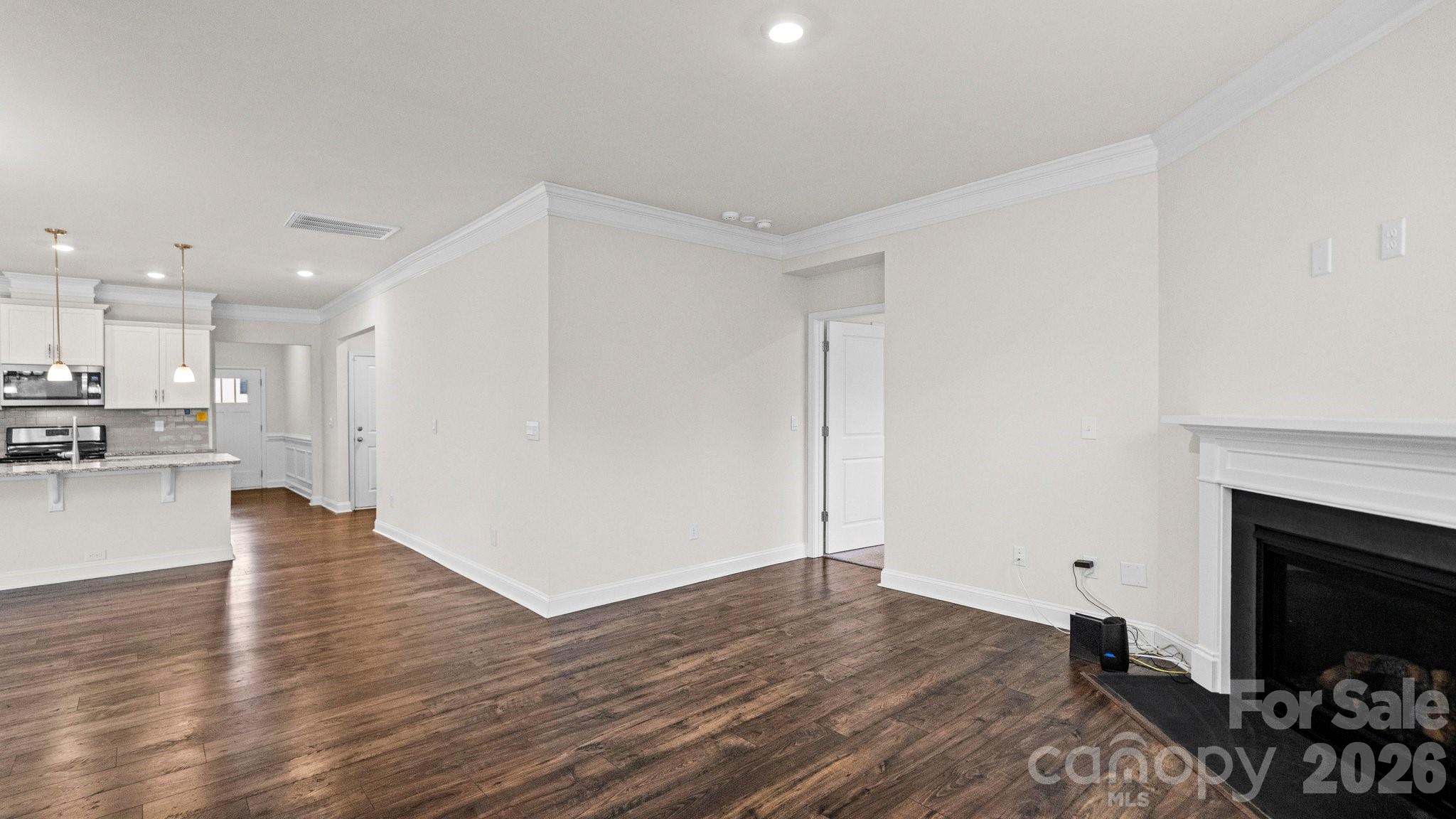 1615 Sweetmoss Loop Property Photo 18