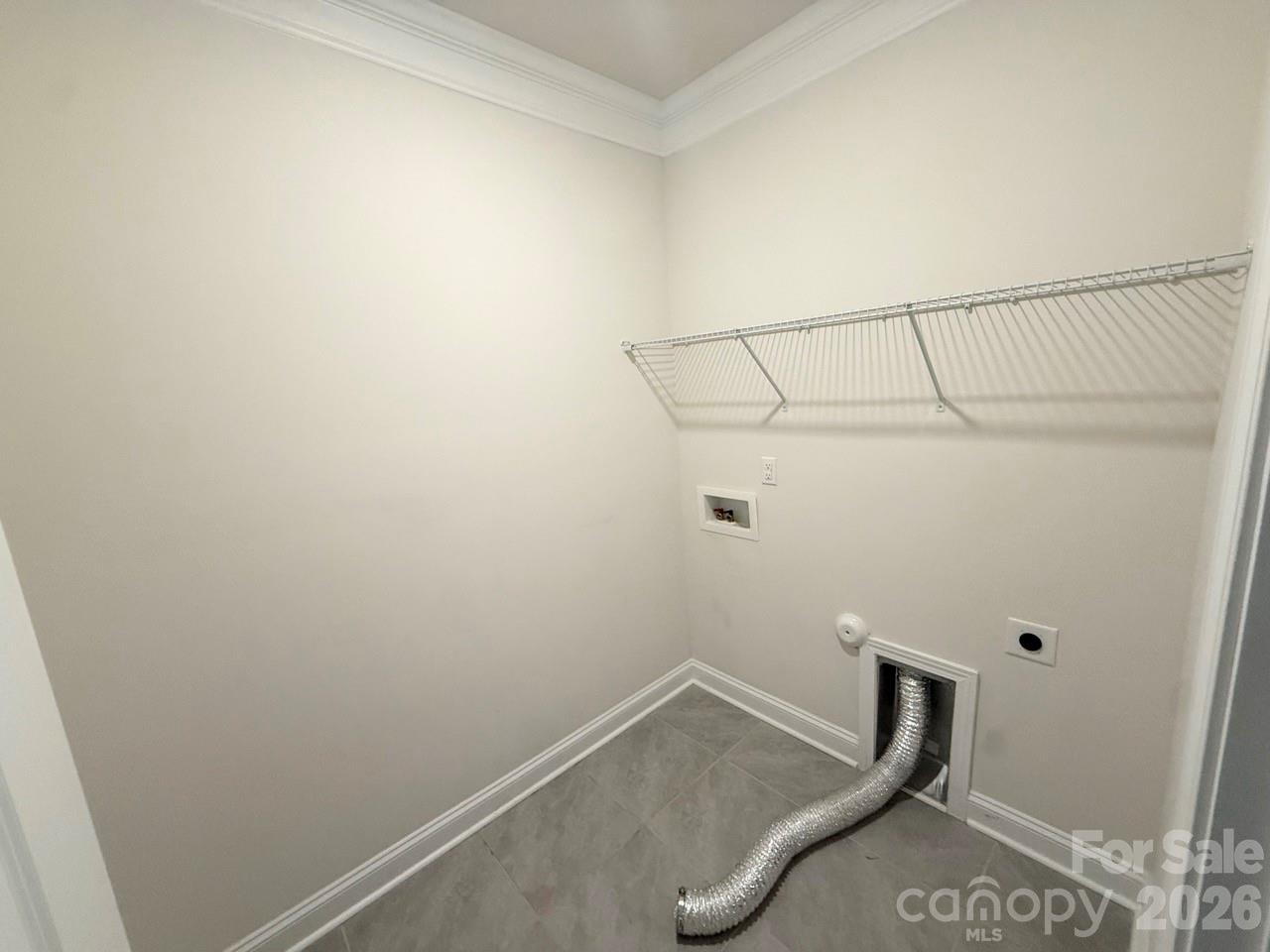 1615 Sweetmoss Loop Property Photo 24