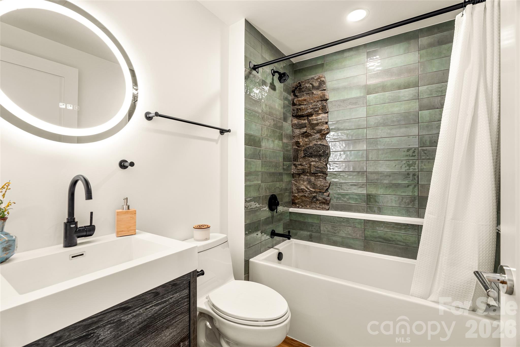 4 Roberts Street Property Photo 12