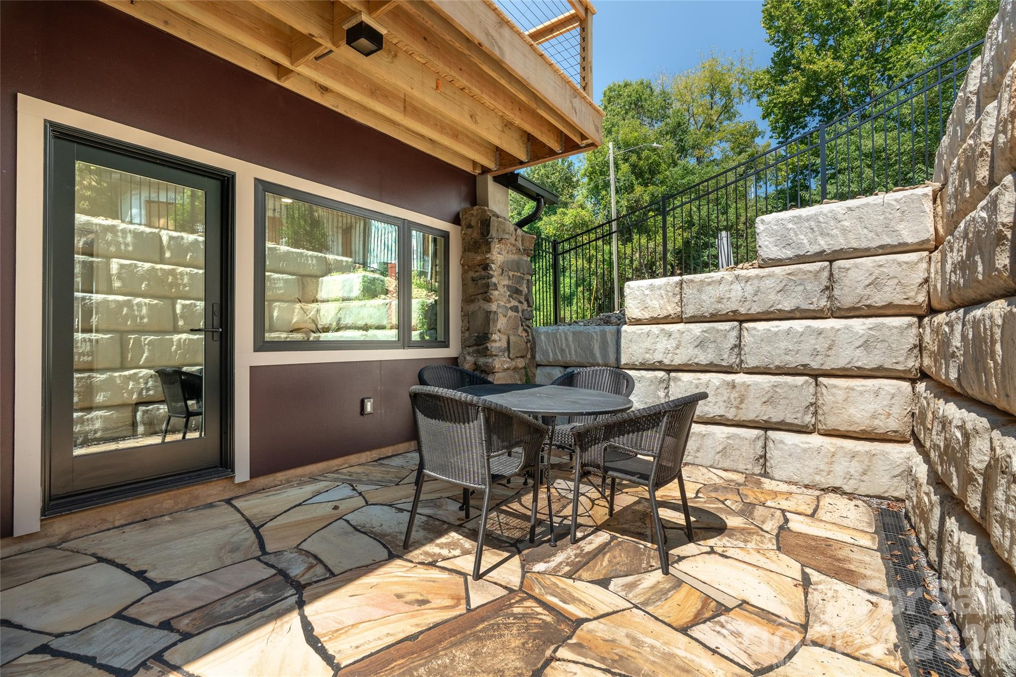 4 Roberts Street Property Photo 16