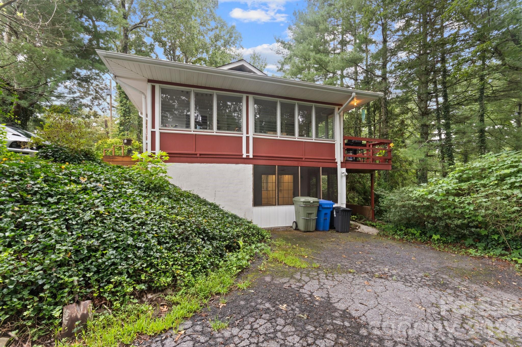 529 Alta Vista Drive Property Photo 16