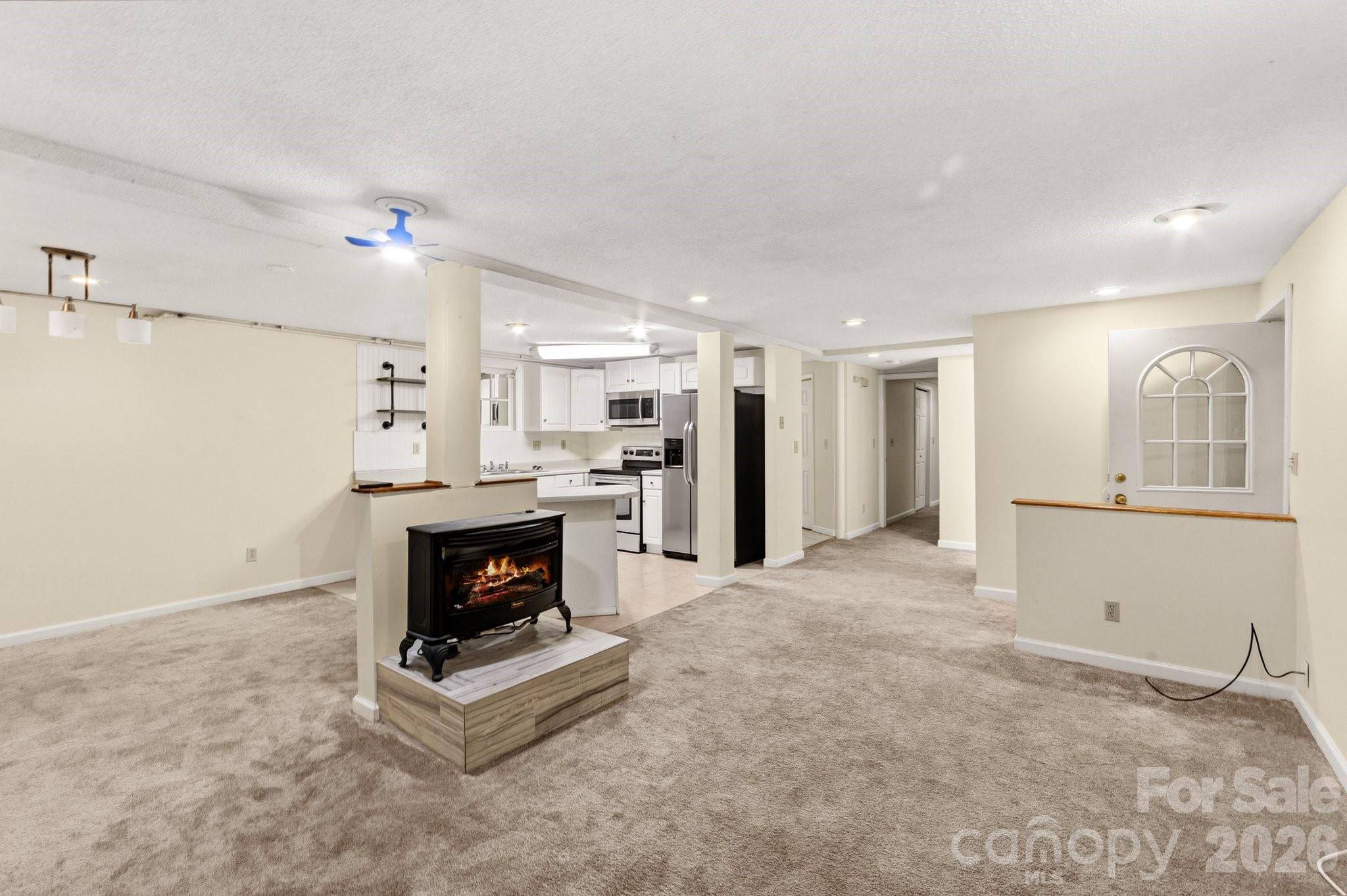 529 Alta Vista Drive Property Photo 18