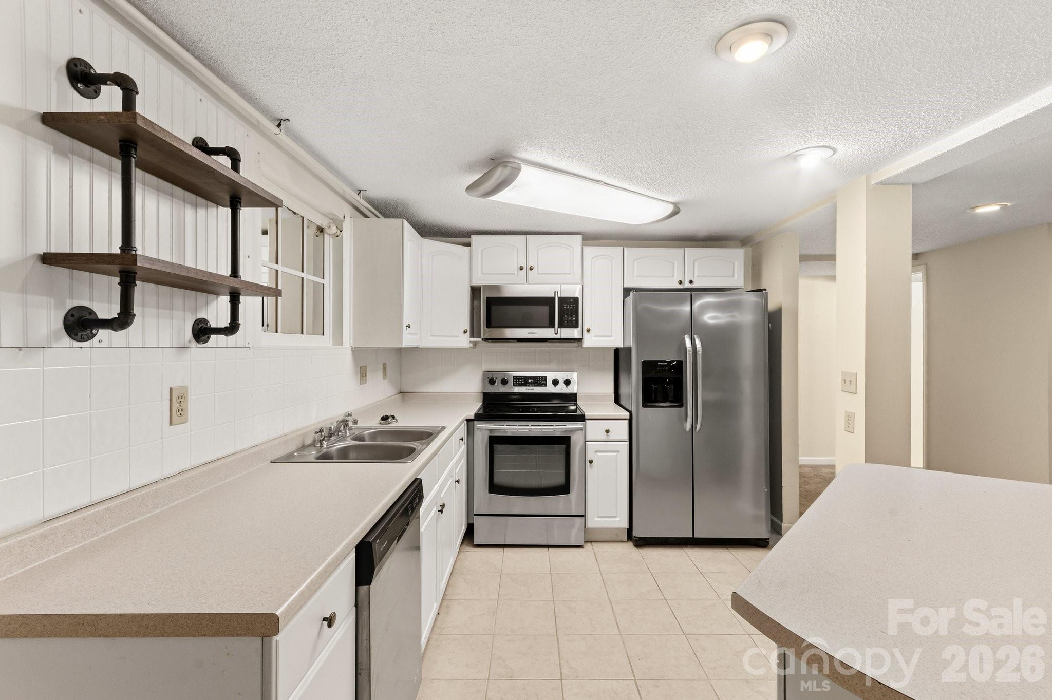 529 Alta Vista Drive Property Photo 21