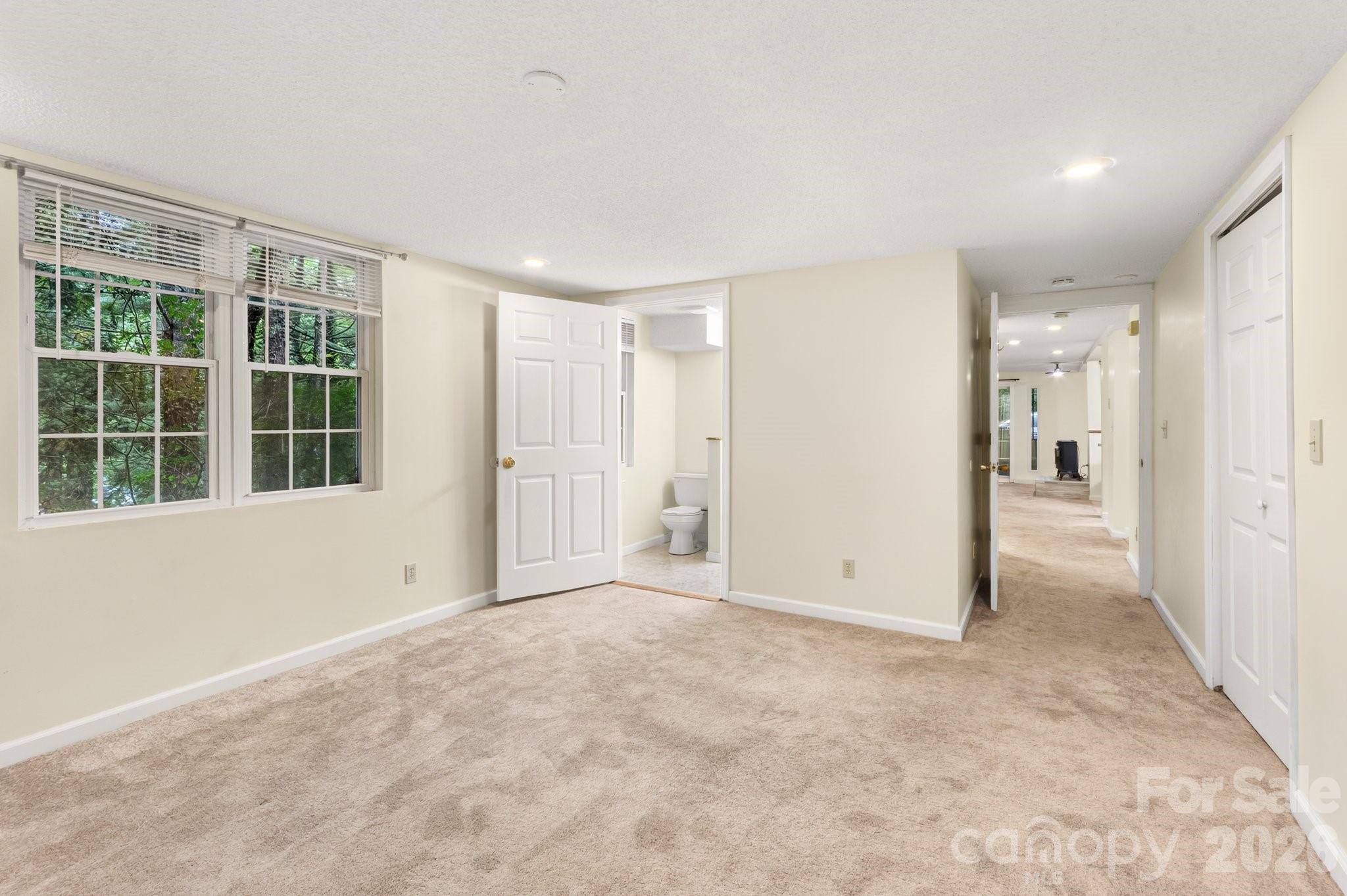 529 Alta Vista Drive Property Photo 25