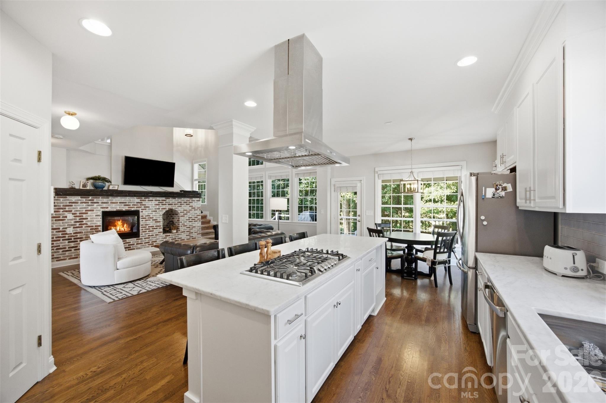 10104 Devonshire Drive Property Photo 18