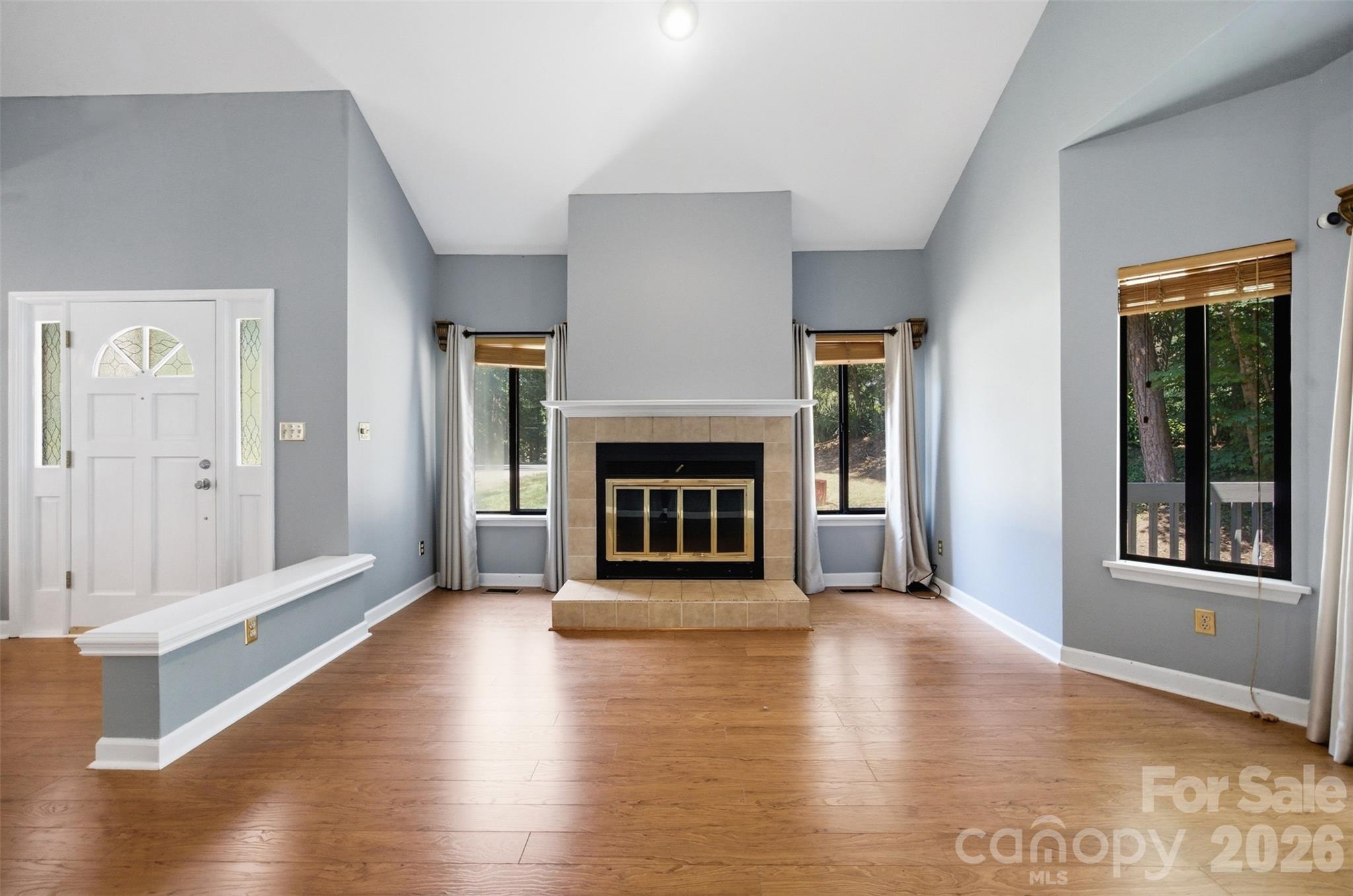 13432 Windward Cove Property Photo 8