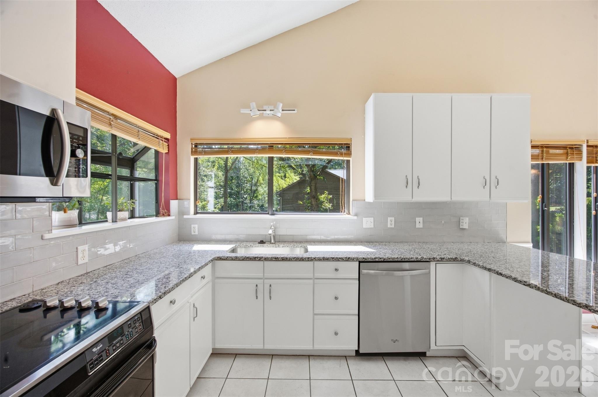 13432 Windward Cove Property Photo 12