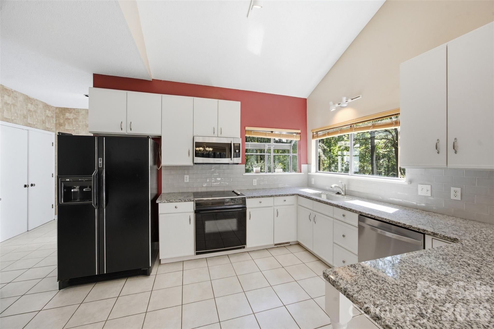 13432 Windward Cove Property Photo 13