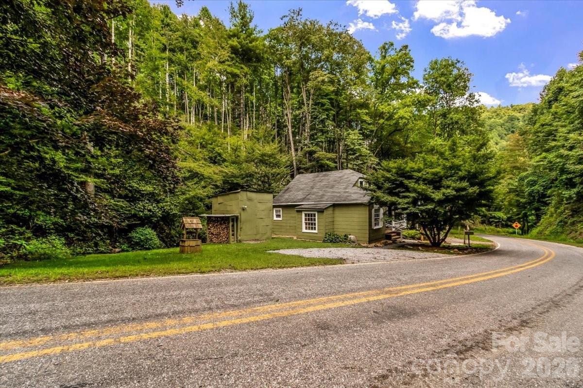 92 Silas Branch Road Property Photo 3