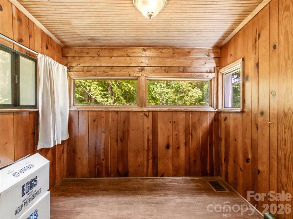 92 Silas Branch Road Property Photo 16