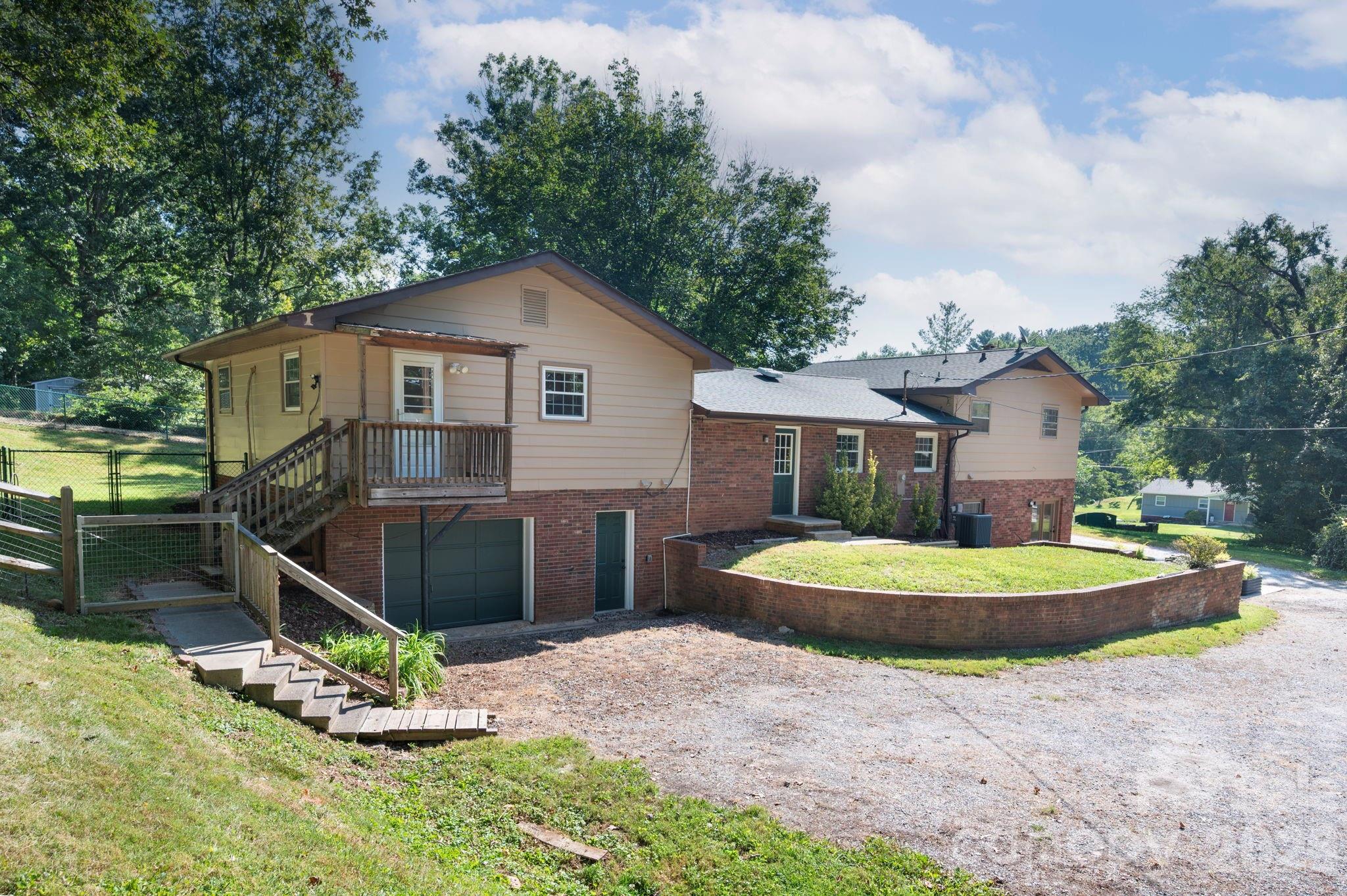 2 Independence Boulevard Property Photo 32